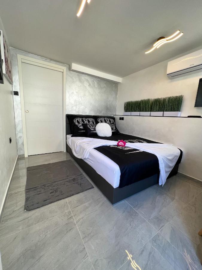 Deluxe Room 33 布莱德 外观 照片